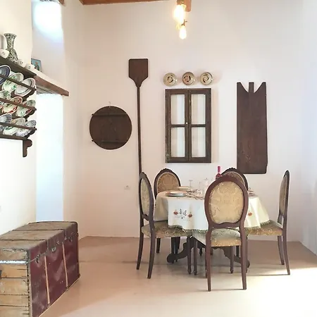 Anemos Traditional Casa de Férias Archangelos (Rhodes)