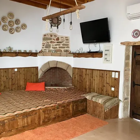 Anemos Traditional Villa Архангелос