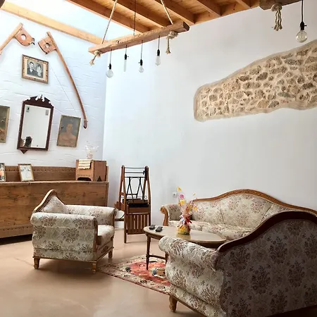 Anemos Traditional Villa * Архангелос